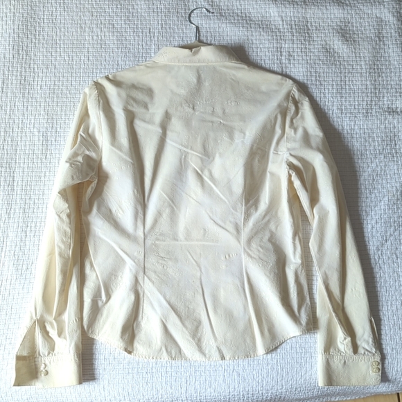 Womens Buttoned Blouse with Subtle Floral Pattern & French Cuffs sz Large - Picture 2 of 8